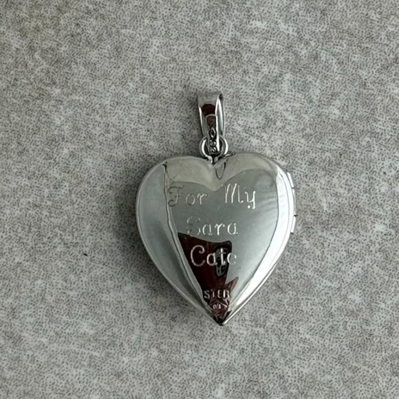 Sterling Locket with Diamond and pre Engaved - Picture 4 of 4